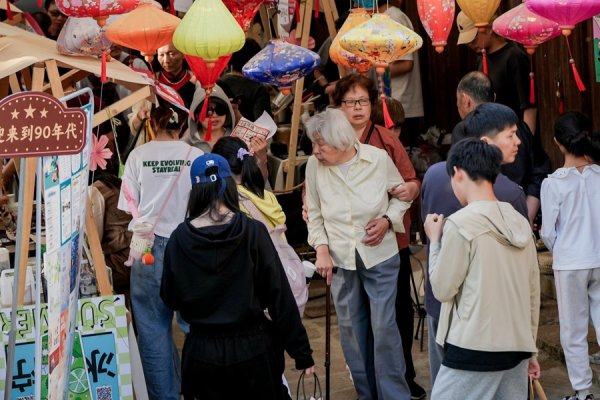 满盈网配资 上海仓城五一当天猛吸1.5万游客，松弛感成“流量密码”〡新消费·申活力